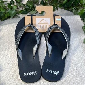 🩴Reef Black/Metalic- Gray or silver Cushion court Flip Flops